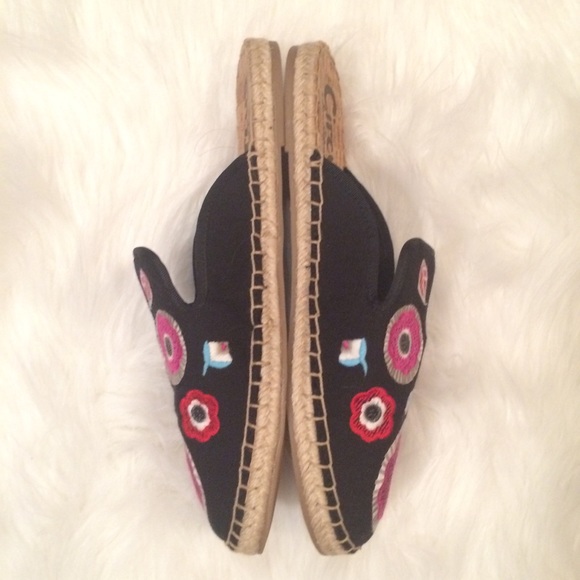 Circus by Sam Edelman Floral Embroidered Mule - Picture 6 of 8